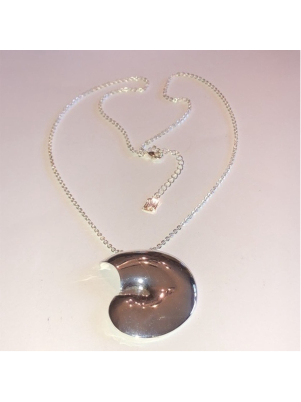 Vintage RLM Bronze Thailand Brand Silver Tone Shell Pendant Necklace